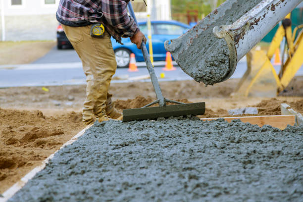 Best Decorative Concrete Services  in Crestwood, MO